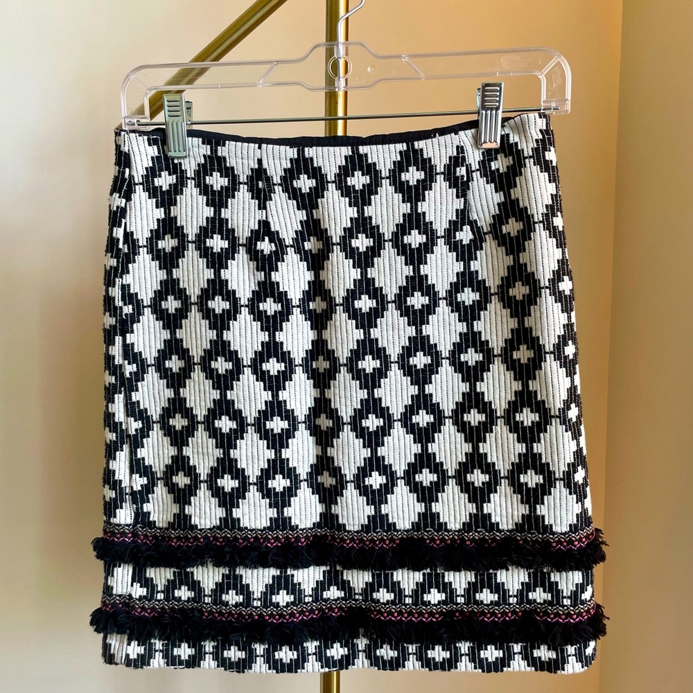 Boho tapestry embroidered mini skirt 💫